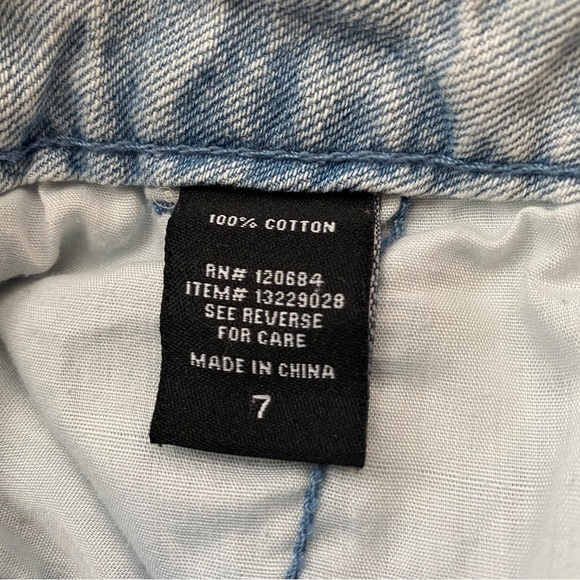 Hot Topic Indigo Denim Cargo Jogger Pants Size 7 - Picture 8 of 10